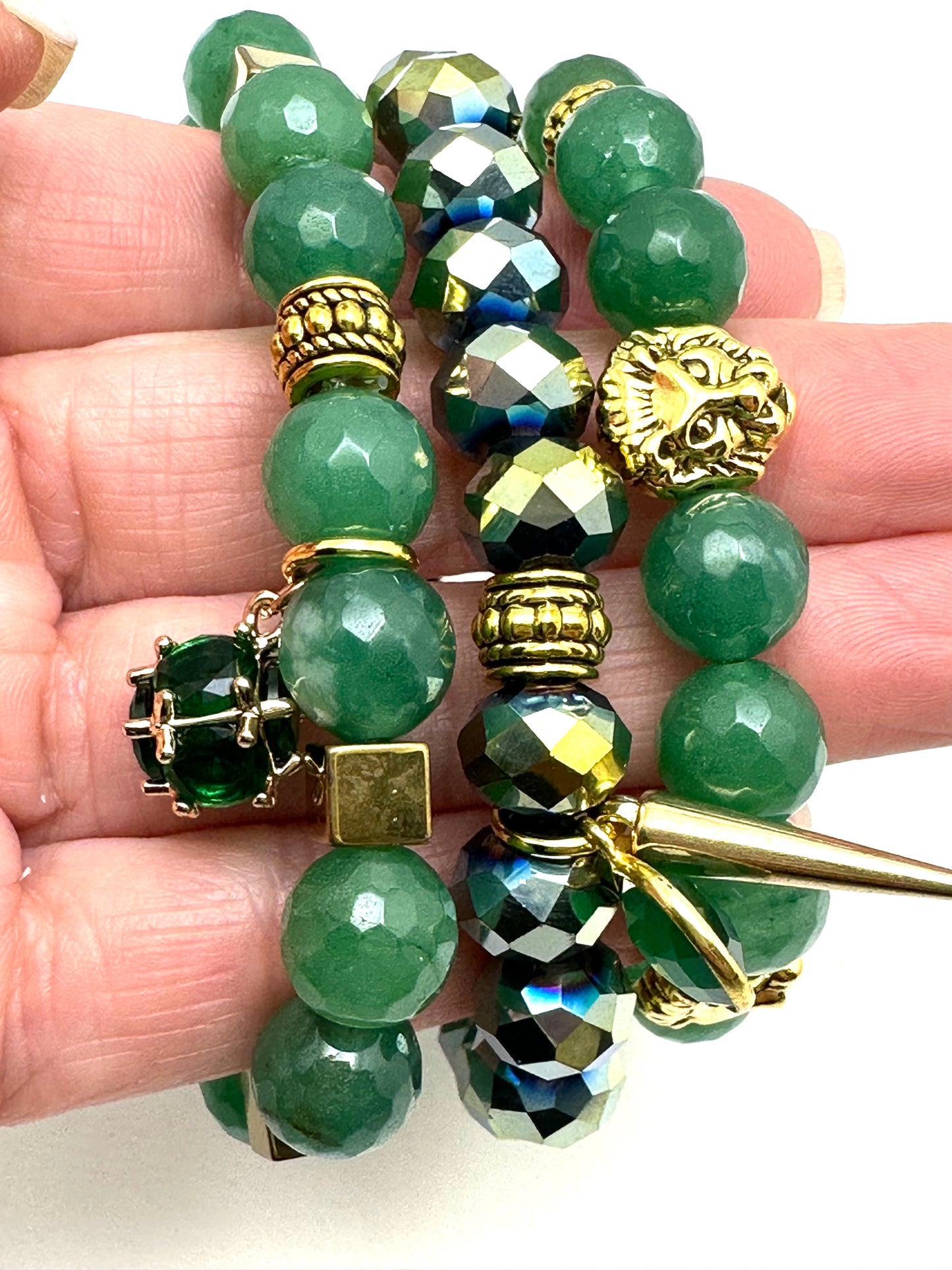 Green Jade Beaded Bracelet with Lion