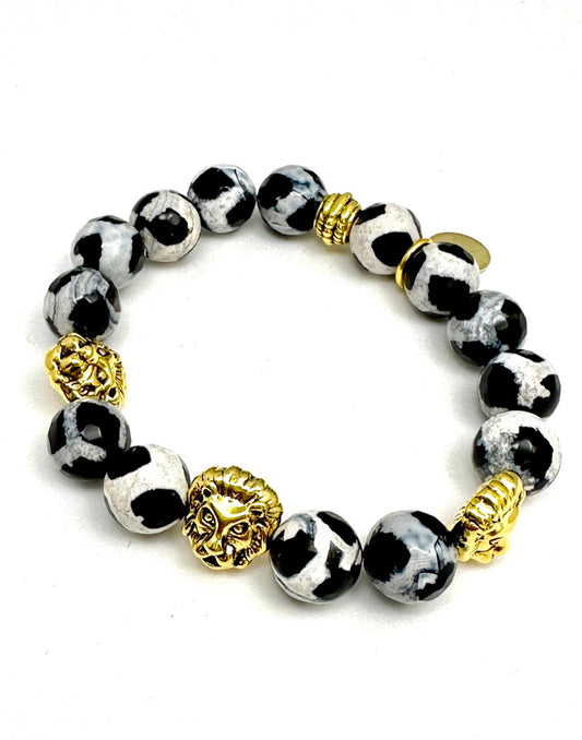 Black and White Tibetan Beaded Bracelet with Lion